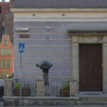 Rzeźba Turbot przed Gdańską Galerią Güntera Grassa przy ulicy Szerokiej